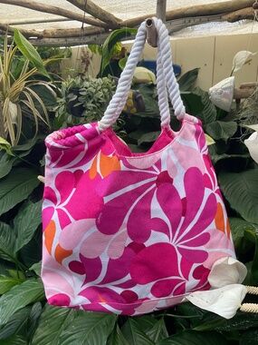 CLINIQUE Pink Floral Tote Bag